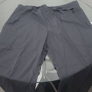 Men's grey scrub  Shirt and pants XL